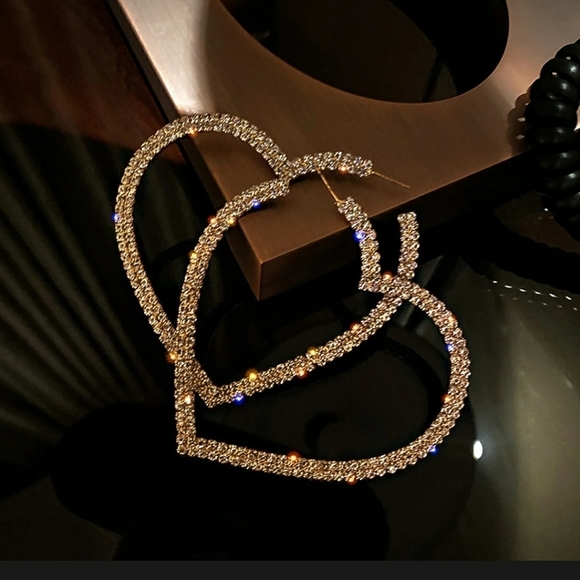 Rhinestone Heart Hoop Earrings 925 Post Gold Tone Setting - Picture 5 of 9